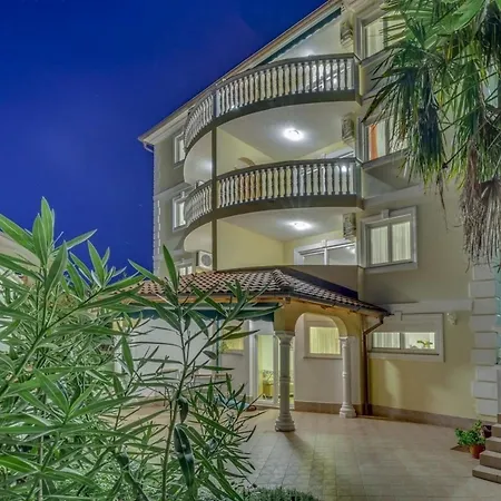 Mit Balkon Und Meerblick Appartamento