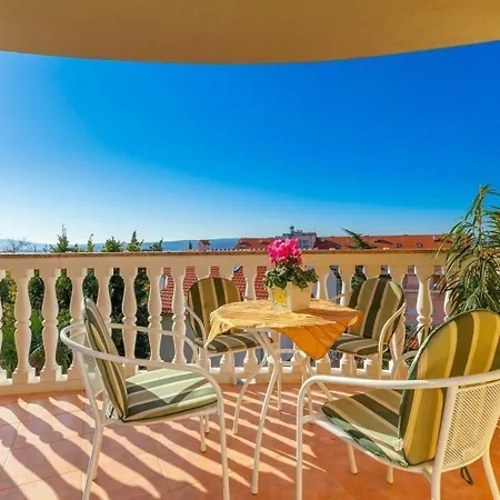 Mit Balkon Und Meerblick Crikvenica